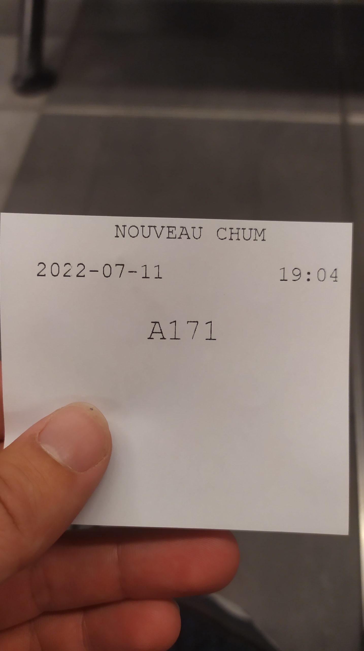 ticket pris aux urgences du CHUM Montreal affichant le numéro A171